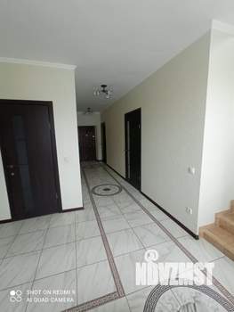 Дом 273м², 2-этажный, участок 8 сот.  