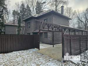 Дом 150м², 2-этажный, участок 6 сот.  
