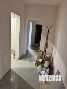 Коттедж 181м², 2-этажный, участок 5 сот.  