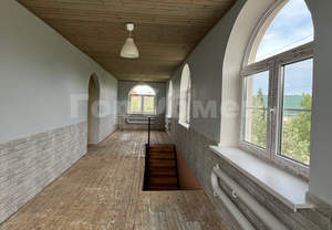 Дом 240м², 2-этажный, участок 10 сот.  