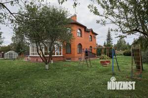 Дом 800м², 3-этажный, участок 25 сот.  