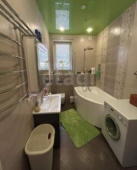 Дом 160м², 3-этажный, участок 4 сот.  