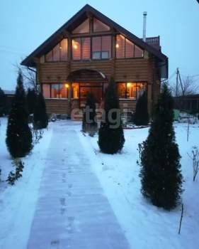 Дом 213м², 2-этажный, участок 12 сот.  