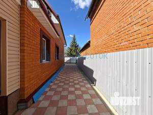 Коттедж 240м², 2-этажный, участок 6 сот.  