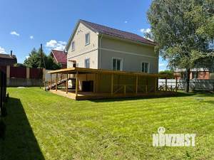 Дом 260м², 2-этажный, участок 8 сот.  