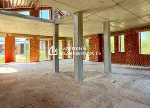 Дом 220м², 2-этажный, участок 220 сот.  