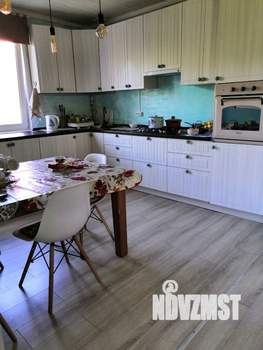 Дом 120м², 2-этажный, участок 10 сот.  