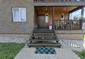 Дом 160м&sup2;, 2-этажный, участок 6 сот.  