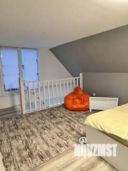 Дом 75м², 2-этажный, участок 6 сот.  