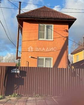 Дом 54м², 2-этажный, участок 5 сот.  