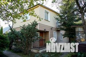 Дом 250м², 2-этажный, участок 7 сот.  