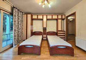 Дом 210м&sup2;, 2-этажный, участок 14 сот.  