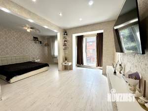 Дом 434м², 3-этажный, участок 8 сот.  