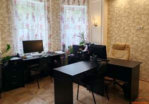 Дом 300м², 3-этажный, участок 6 сот.  