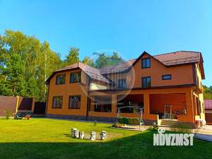 Коттедж 1800м², 4-этажный, участок 25 сот.  