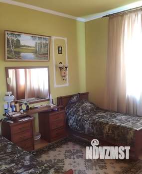 Дом 250м&sup2;, 2-этажный, участок 18 сот.  