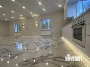 Дом 260м², 2-этажный, участок 8 сот.  