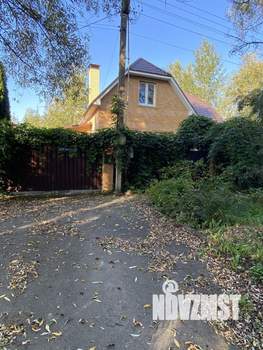 Дом 150м&sup2;, 2-этажный, участок 10 сот.  