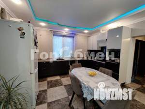 Дом 229м², 3-этажный, участок 4 сот.  