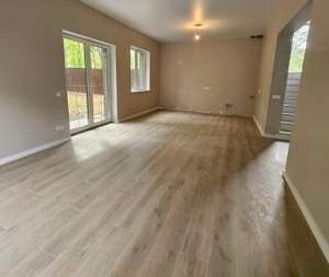 Дом 150м², 2-этажный, участок 6 сот.  