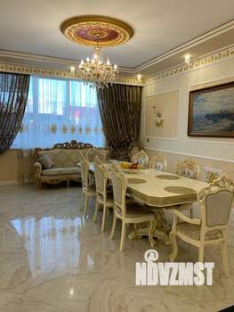Дом 246м², 2-этажный, участок 7 сот.  