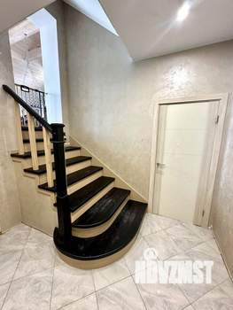 Дом 434м², 3-этажный, участок 8 сот.  