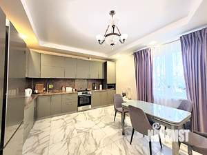 Дом 350м², 3-этажный, участок 12 сот.  