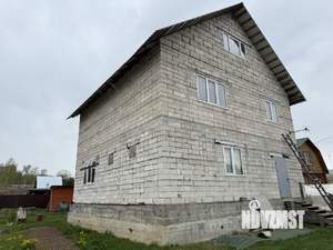 Дом 166м², 3-этажный, участок 12 сот.  