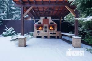 Дом 600м&sup2;, 3-этажный, участок 20 сот.  