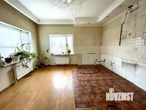 Дом 230м², 2-этажный, участок 10 сот.  