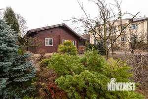 Дом 288м², 2-этажный, участок 18 сот.  