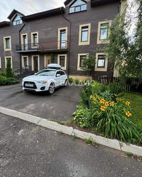 Дом 148м², 3-этажный, участок 4 сот.  