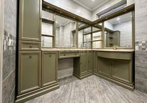 Дом 354м², 3-этажный, участок 10 сот.  