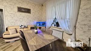 Дом 160м&sup2;, 2-этажный, участок 4 сот.  