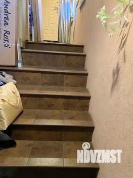 Коттедж 220м², 3-этажный, участок 7 сот.  