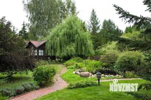 Дом 1000м², 3-этажный, участок 100 сот.  