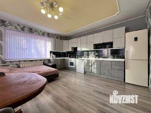 Дом 250м², 3-этажный, участок 5 сот.  