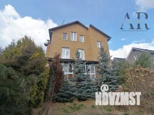 Коттедж 446м², 4-этажный, участок 12 сот.  