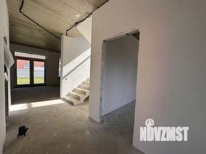 Коттедж 175м², 2-этажный, участок 5 сот.  