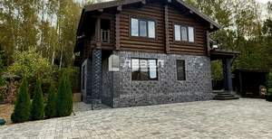 Дом 181м², 2-этажный, участок 8 сот.  