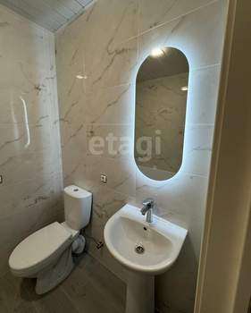 Дом 180м&sup2;, 2-этажный, участок 10 сот.  