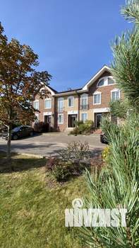 Таунхаус 130м&sup2;, 3-этажный, участок 1 сот.  