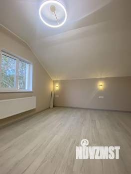 Дом 260м², 2-этажный, участок 8 сот.  