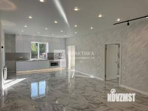 Дом 200м², 2-этажный, участок 7 сот.  