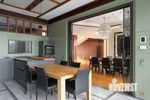 Дом 1000м&sup2;, 2-этажный, участок 100 сот.  