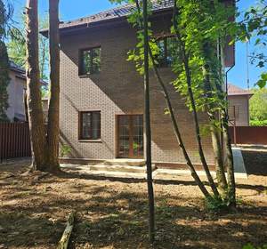 Дом 150м², 2-этажный, участок 6 сот.  