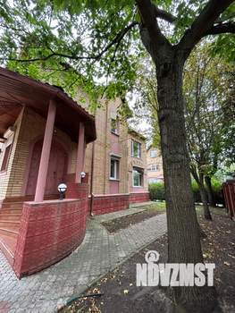 Дом 350м², 2-этажный, участок 20 сот.  