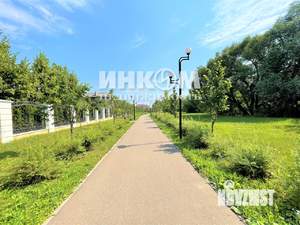 Дом 220м², 2-этажный, участок 10 сот.  