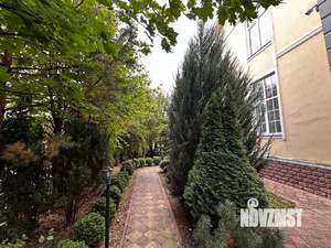 Коттедж 433м², 3-этажный, участок 9 сот.  