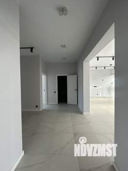 Дом 130м², 2-этажный, участок 6 сот.  